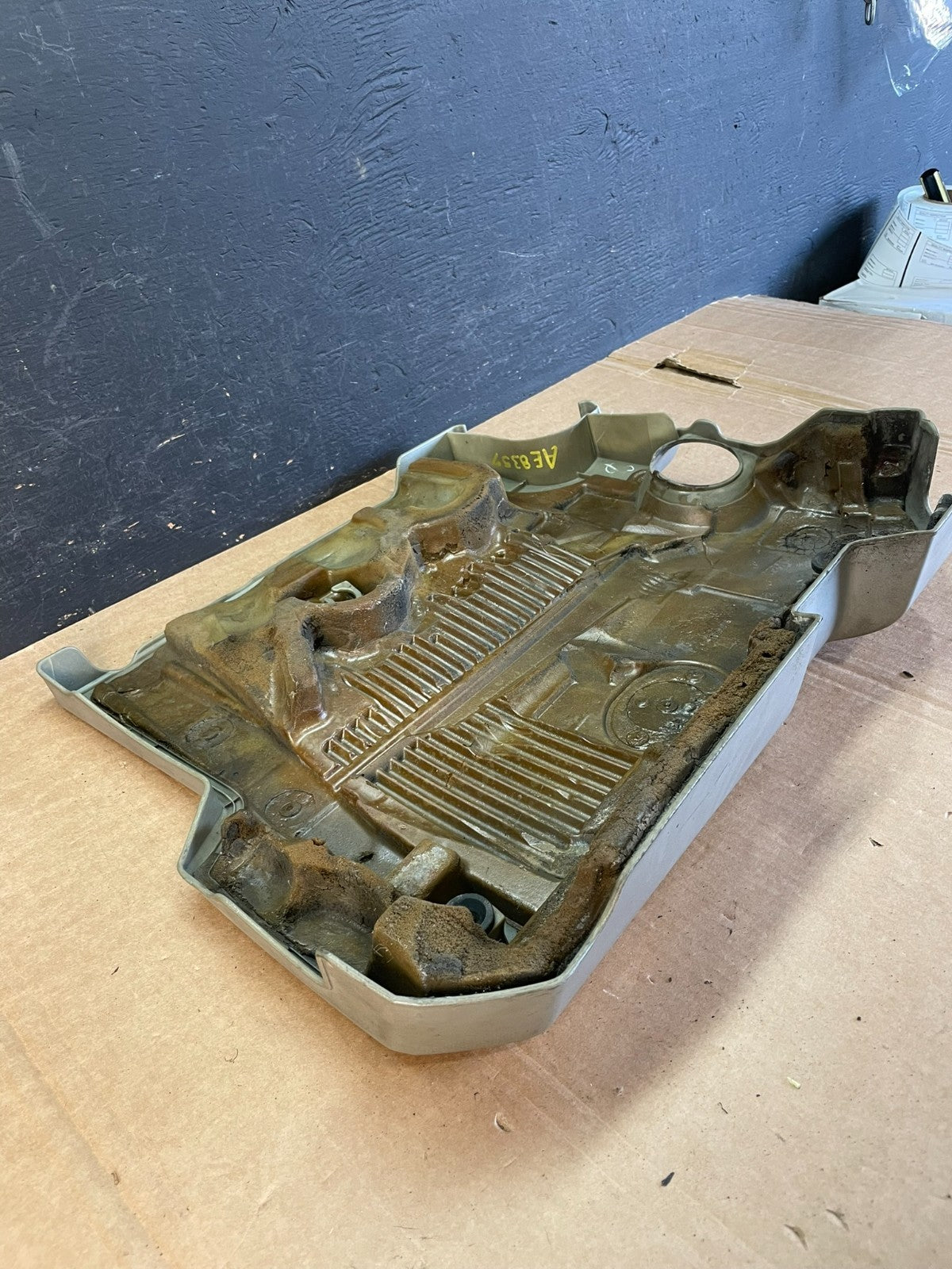2008 to 2010 Toyota Highlander Top Engine Cover Lid AE8357 DW3