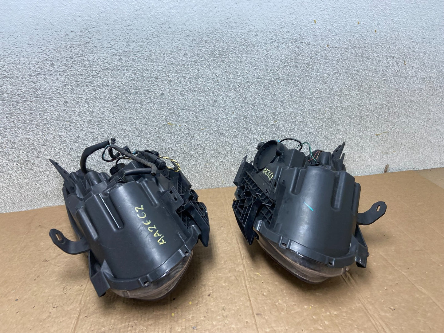 2009-2013 Nissan Rogue Left+Right Side Set Halogen Headlights OEM AA2662 DW13