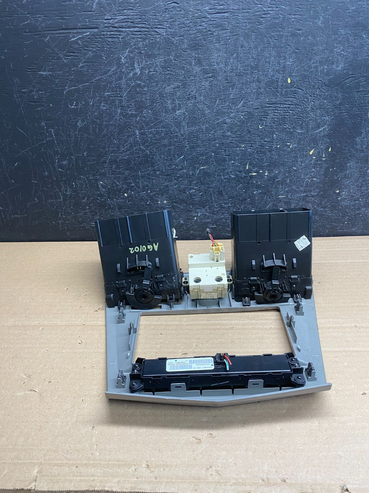2007 2010 Chrysler Sebring Center Dash Radio Clock Bezel Trim Panel Oe AG0102 DG4