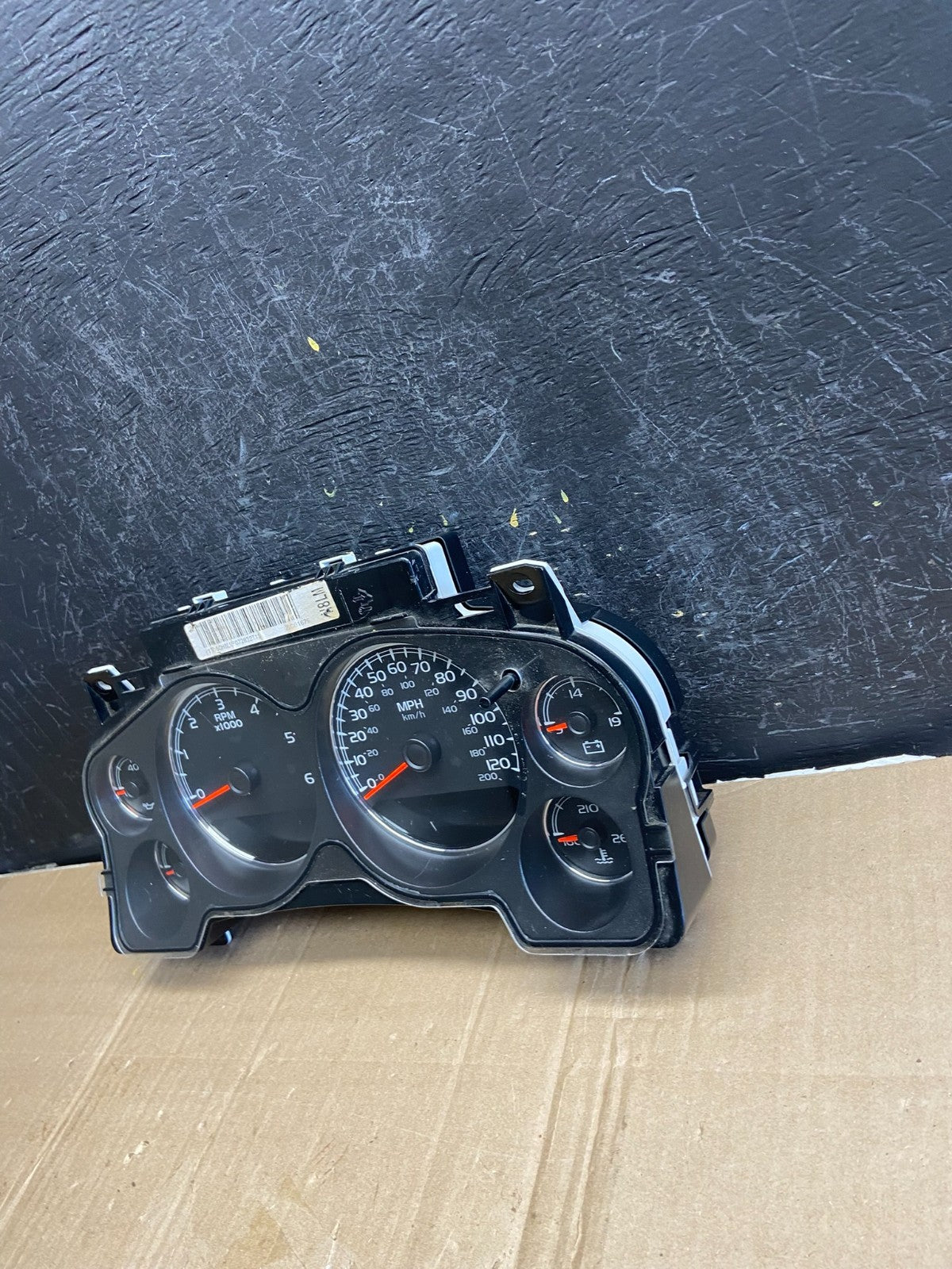 2007 to 2013 Chevrolet Silverado Suburban Cluster Gauge Speedometer OE AD7144 DG3