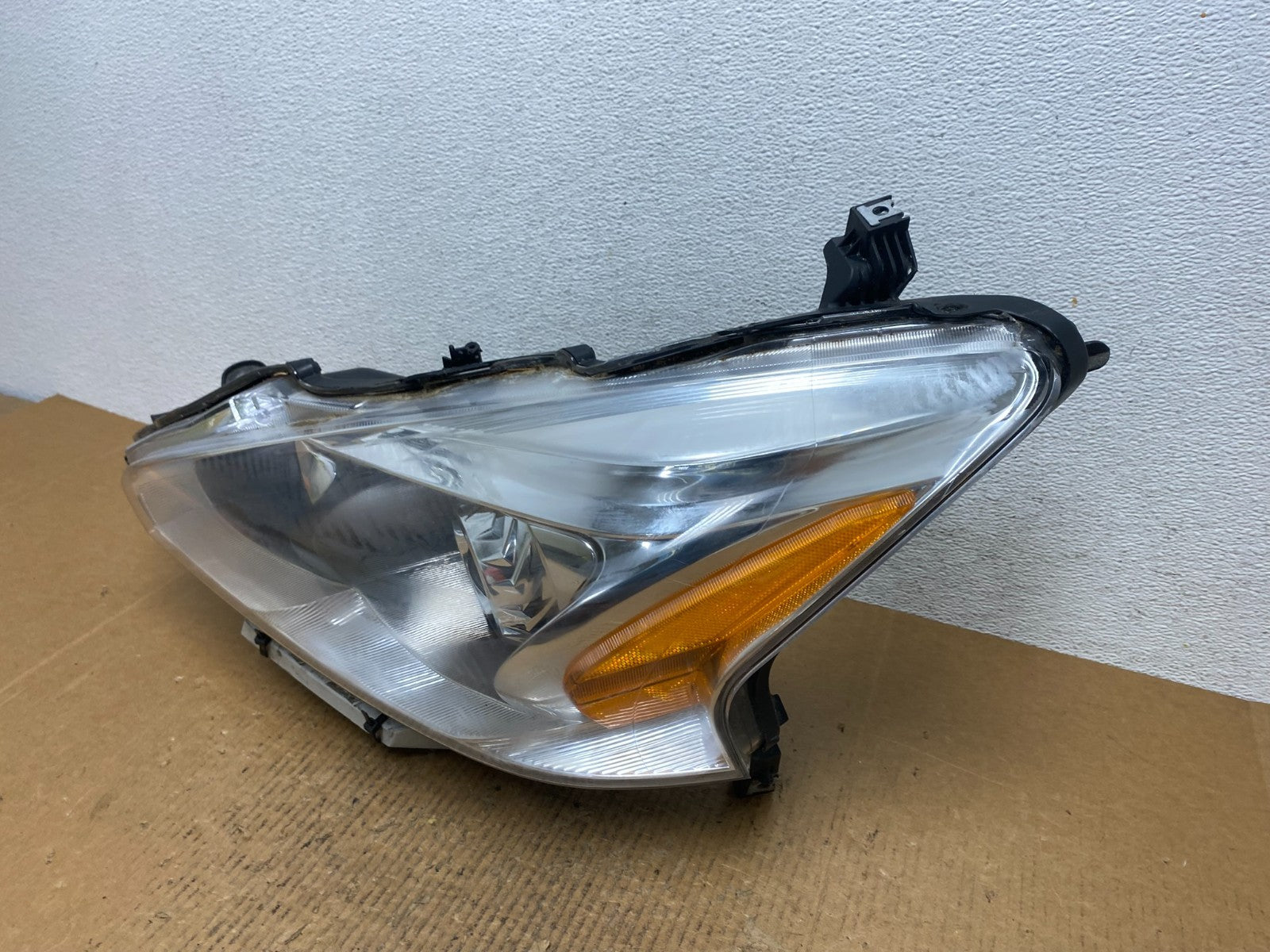 2013 2014 2015 Nissan Altima Left Driver LH Side Halogen Headlight TYC AE1419 DW1