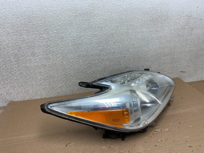 2010 - 2011 Toyota Prius Right Passenger Rh Halogen Headlight OEM AB1098 DW2