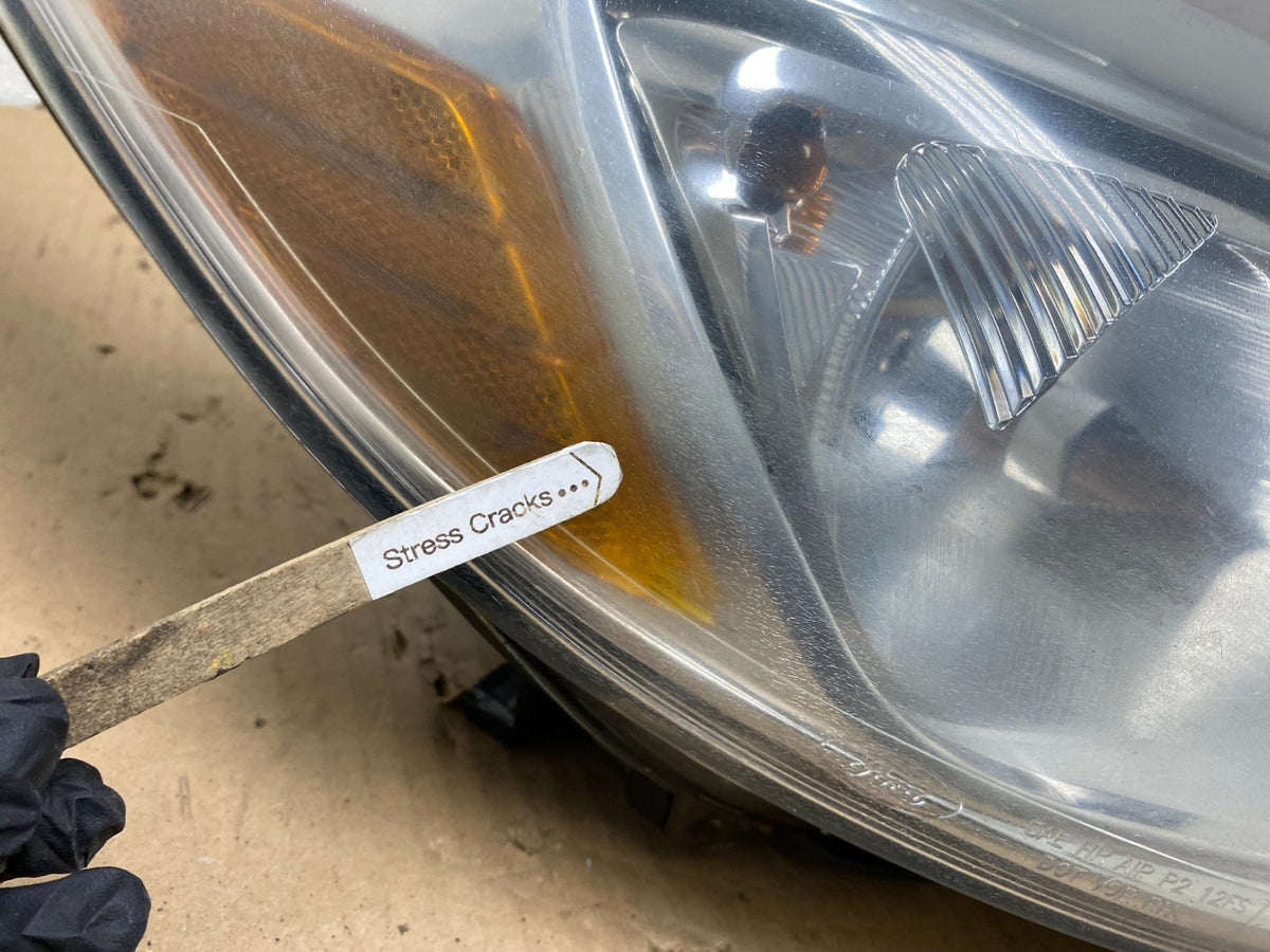 2012 2013 2014 Ford Focus Right Passenger Rh Side Headlight AH2955 DW4