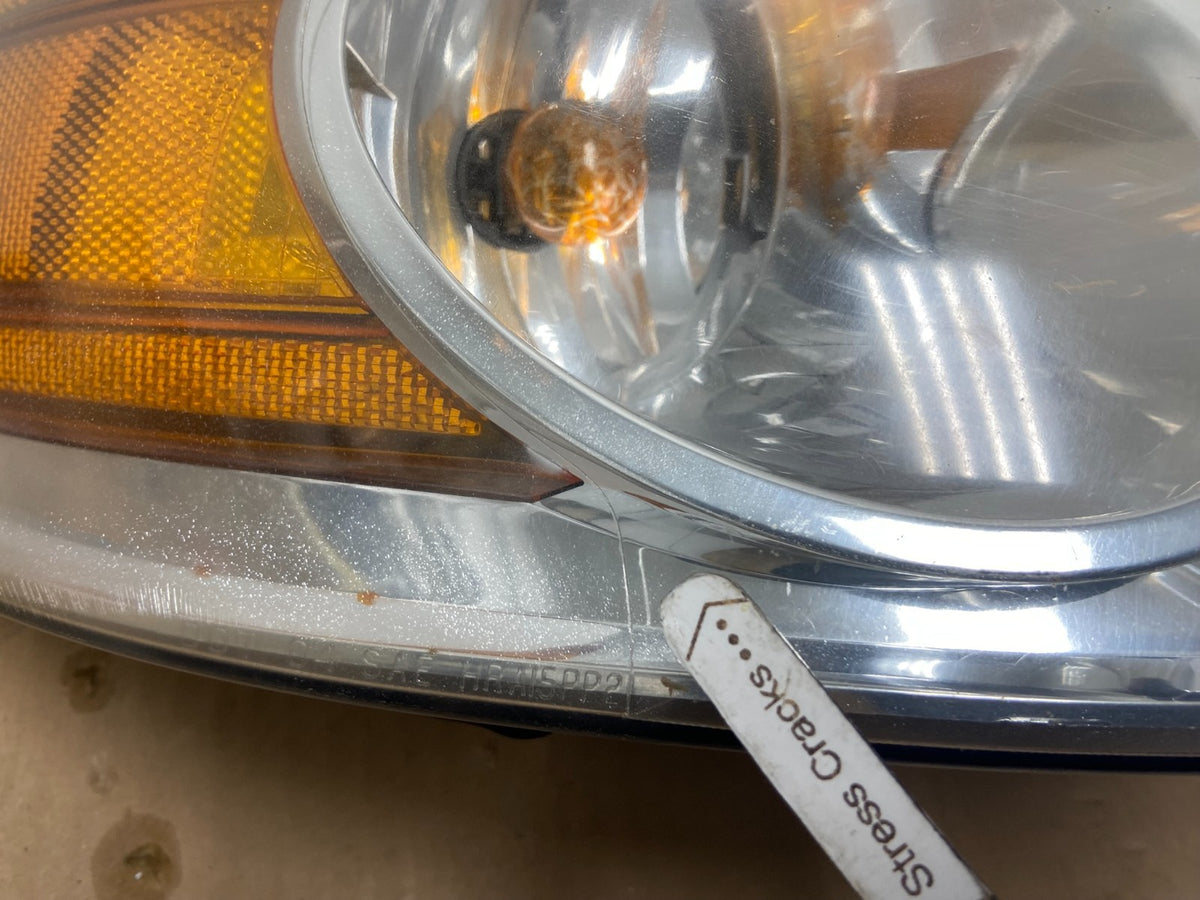 2004 - 2006 Nissan Sentra Halogen Left+Right Headlights AH3044 DW5