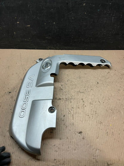 2001 to 2004 Nissan Pathfinder Engine Cover Ornament J3609 DG3
