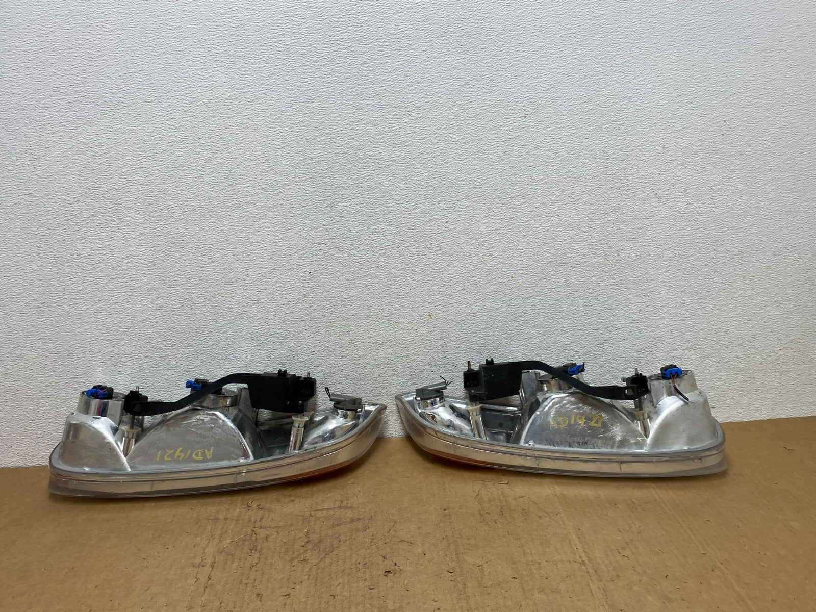 1998 - 2002 Saturn SL SL1 SL2 S Series Left+Right Halogen Headlights AD1421 DW5