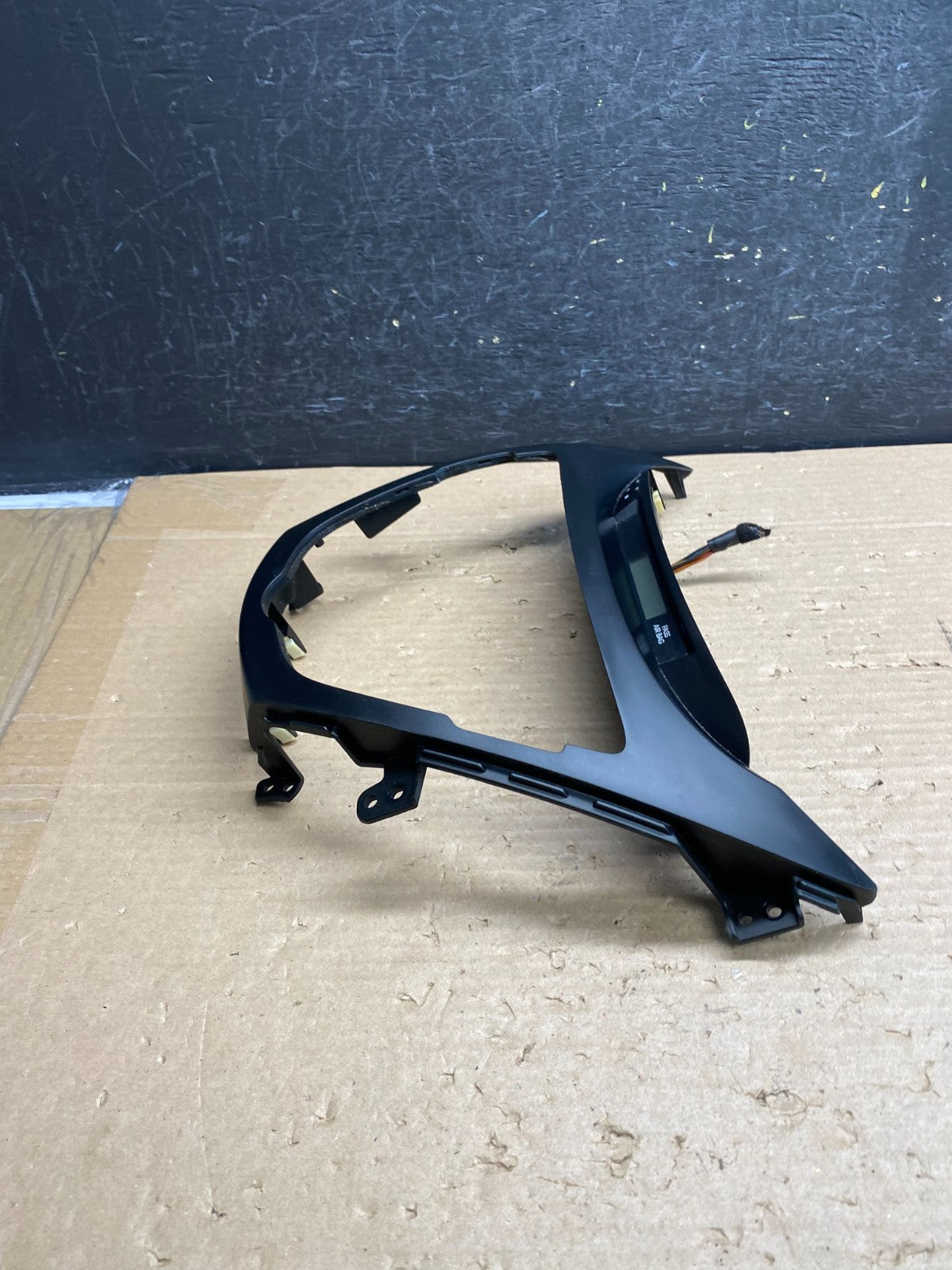 2011-2013 Hyundai Elantra Dash Radio Bezel Clock Display Trim AG6476 DG2