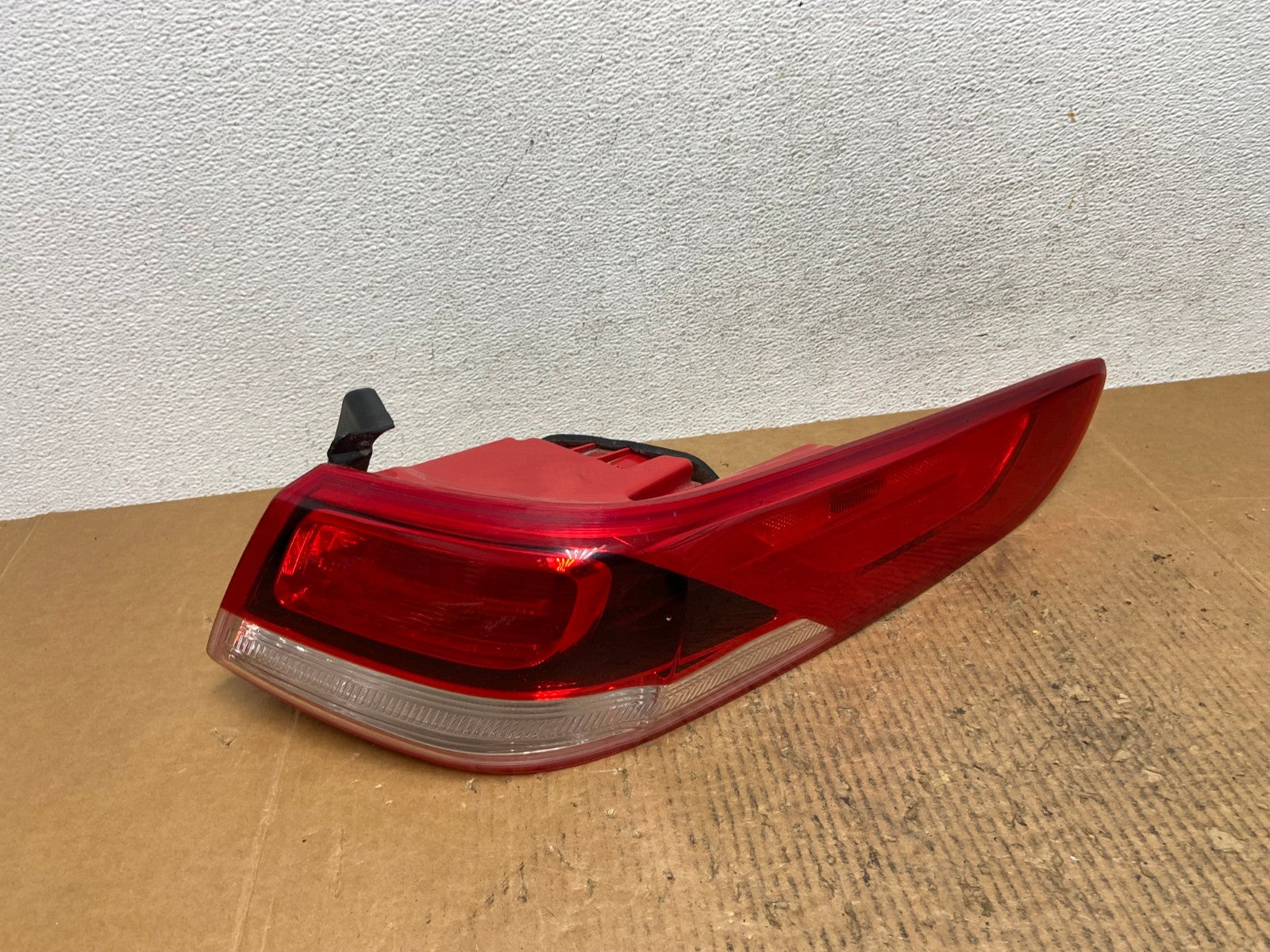 2016 to 2020 Kia Optima Right Passenger RH Side Tail Light AE1587 LK0