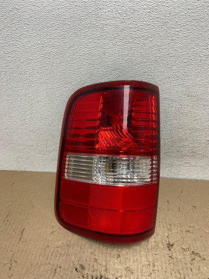 2004 to 2008 Ford F150 F-150 Left Driver LH Side Tail Light AF2950 LK0
