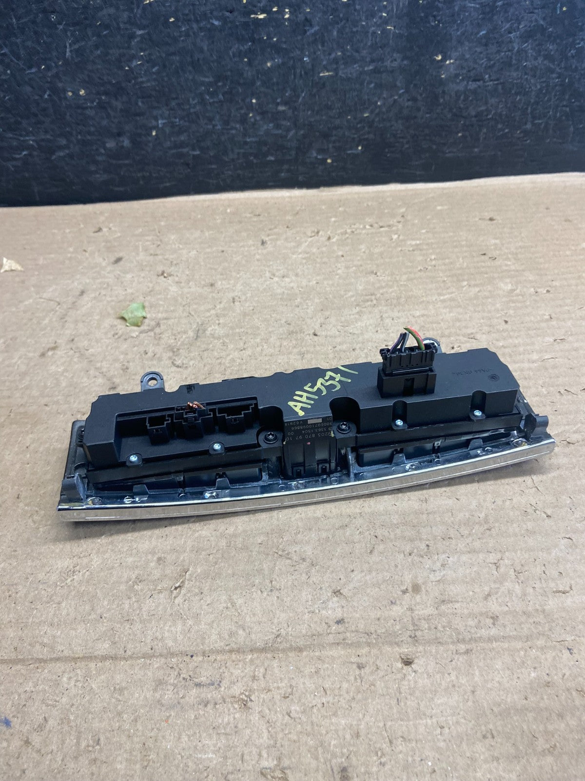2005 - 2007 Mercedes C230 C240 Center Console Switch Control Unit ah5371 DG4