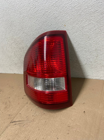 2007 - 2010 Ford Explorer Sport Trec Left Driver Lh Side Tail light AG4792 LK1