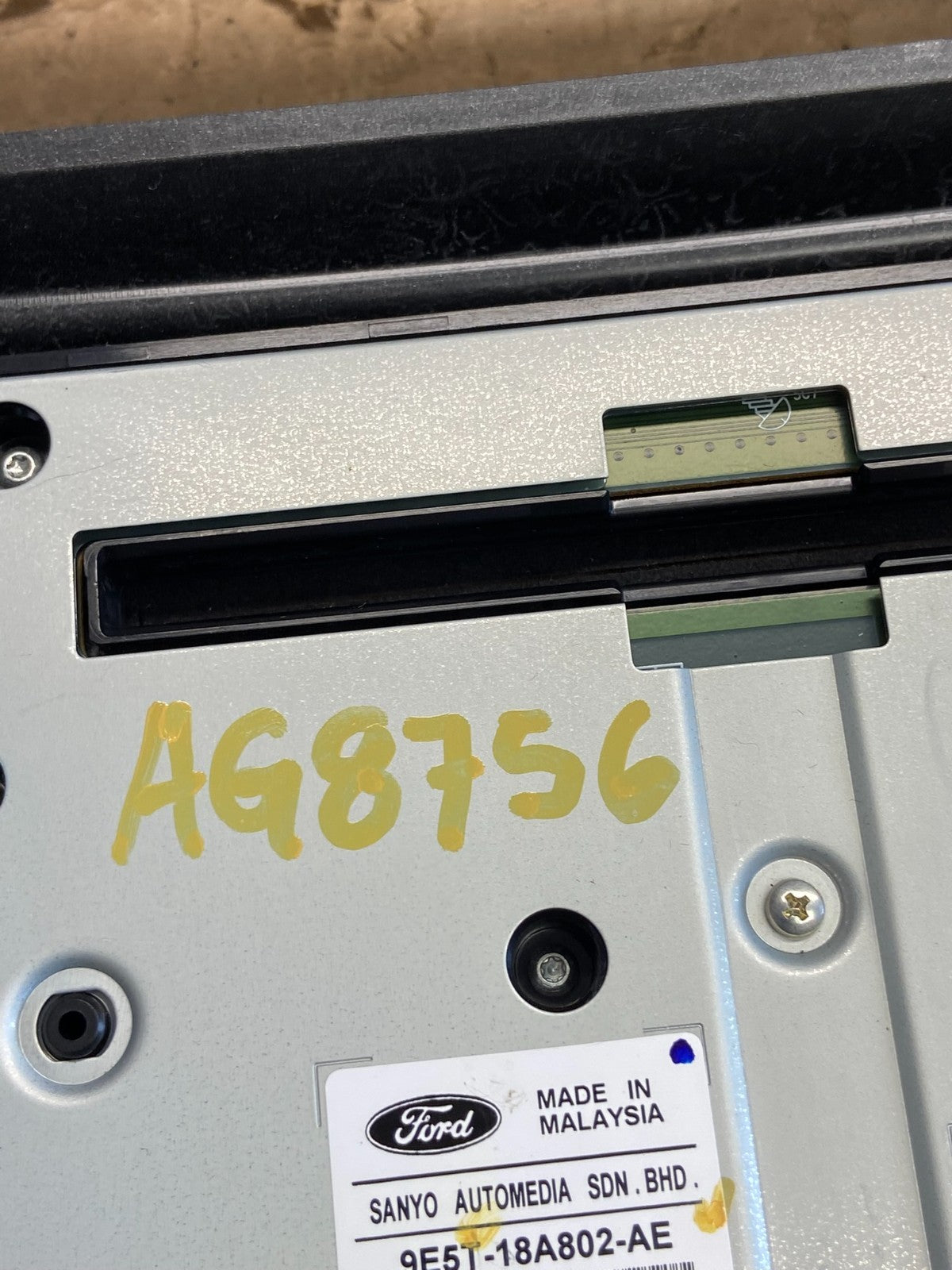 2010 to 2012 Ford Fusion Radio Climate Control A/C Control AG8756 DG6