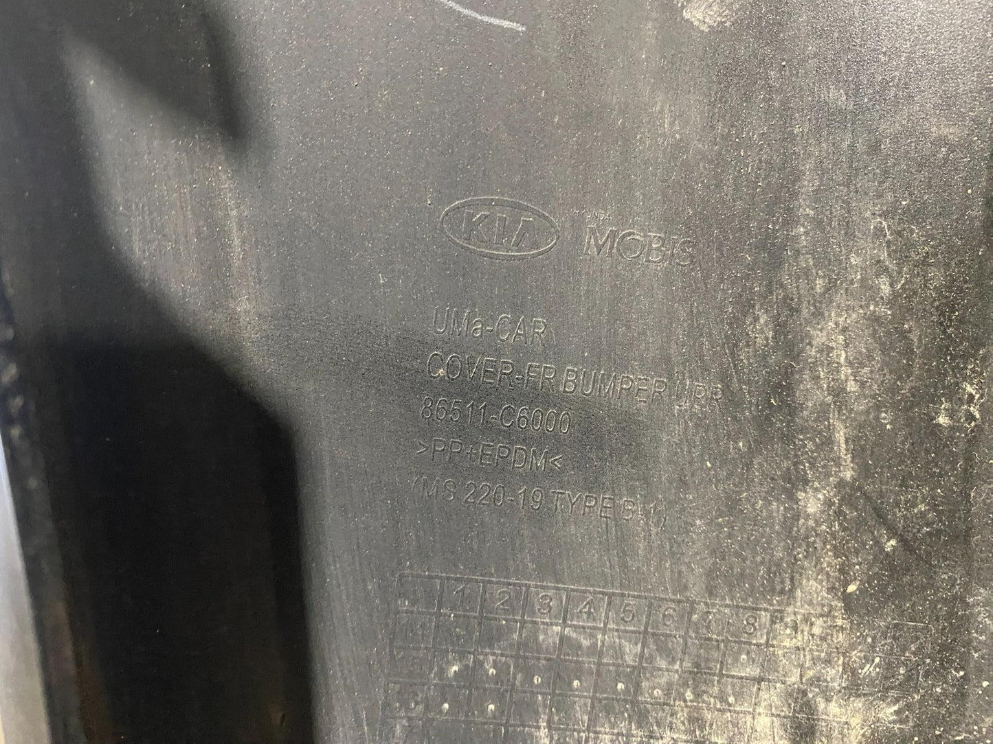 2016 to 2018 Kia Sorento Front Upper Bumper Cover AA61719