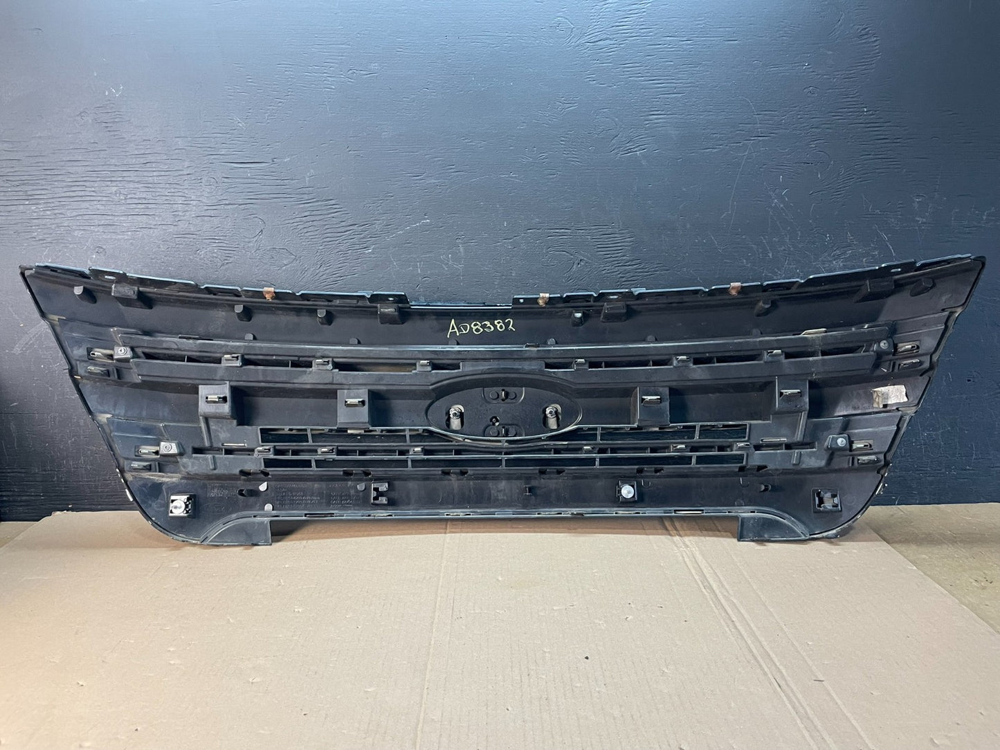 2011 to 2015 Ford Explorer Upper Front Grill Grille AD8382 DG6