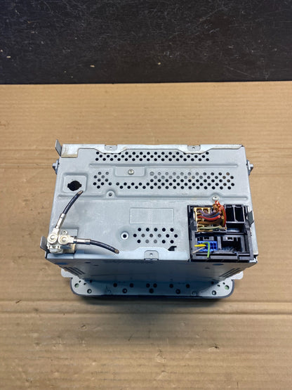 2011 to 2014 Volkswagen Passat Jetta Radio CD Player AM/FM AE4762 DG5