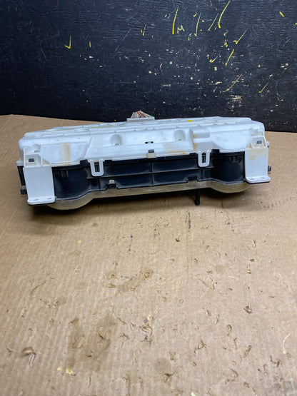 2004 2005 Toyota Sienna Speedometer Cluster Gauge Z4309 DG5