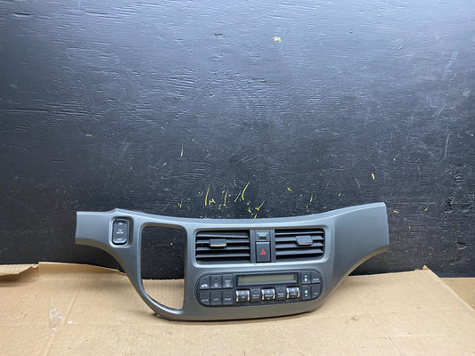 2005 to 2010 Honda Odyssey Radio Climate Control Dash Trim Bezel Z1751 DG0