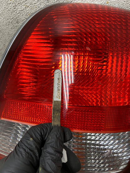 2001-2003 Hyundai XG300 XG350 XG Right Passenger Side Tail Light AI2227 LK3