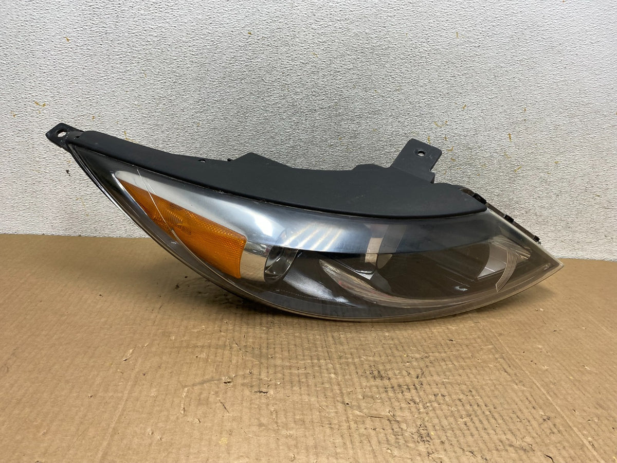 2010 2012 Kia Sportage Passenger Right Side Halogen Headlight AI6776 DW0
