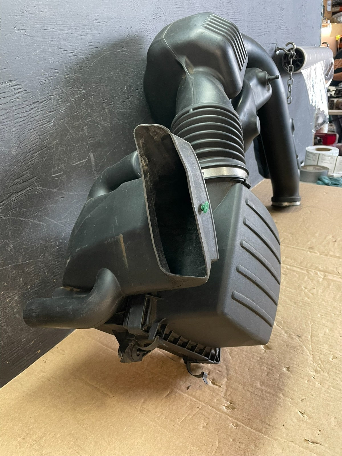 2011 - 2013 Dodge Durango 3.6L Resonator Air Intake Tube AF5384 DW2