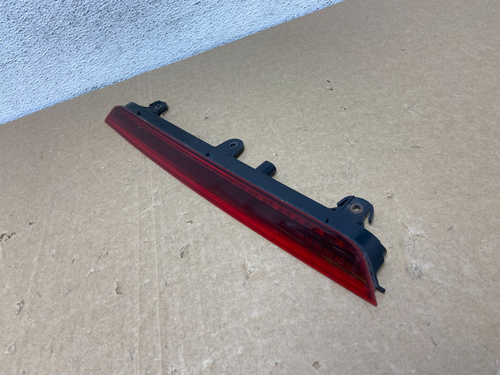 2007 to 2015 AUDI Q7 Rear Spoiler 3RD Third Brake Light AF7302 DG1
