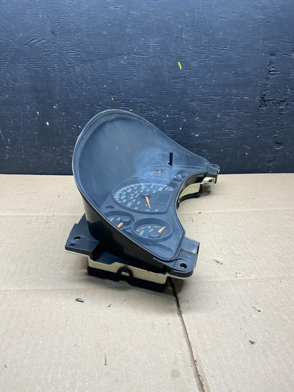 2004 to 2007 Chevrolet Express Speedometer Cluster Gauge L5243 PS1