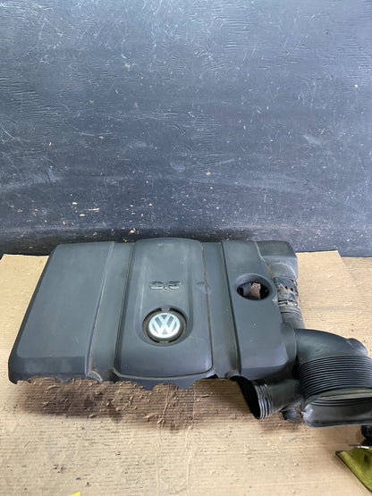 2005 - 2008 Volkswagen Jetta Beetle 2.5L Passat Engine Cover 07k129601G R5104 DG0