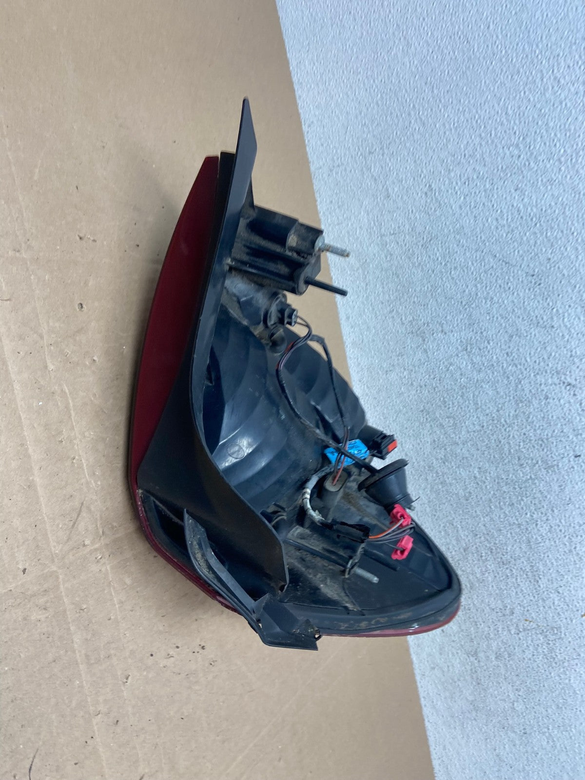 2004 2005 2006 2007 Ford Taurus Right Passenger Side Tail Light AE5040 LK4