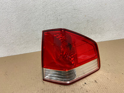 2009 2010 2011 Kia Borrego Right Passenger Side Tail Light AE9797 LK0
