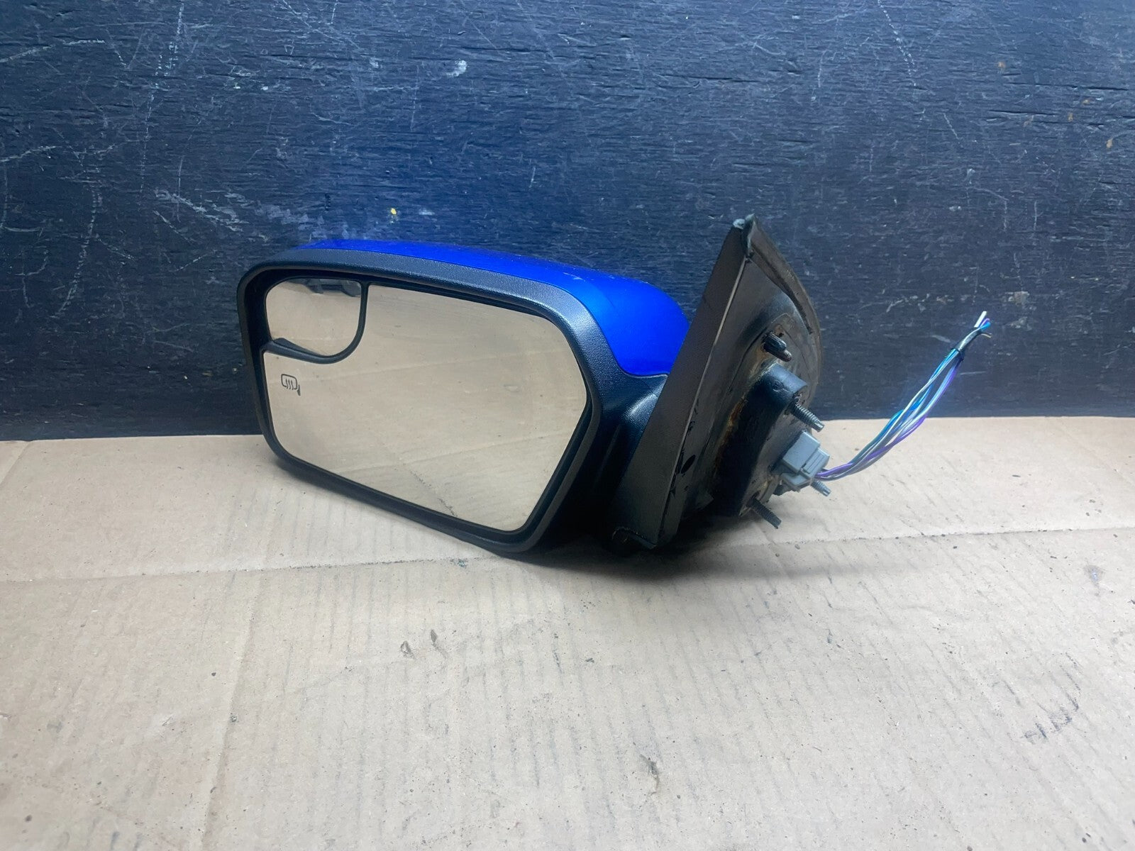 2011 to 2012 Mercury Milan Left Driver LH Heated View Door Mirror O2117 DG2