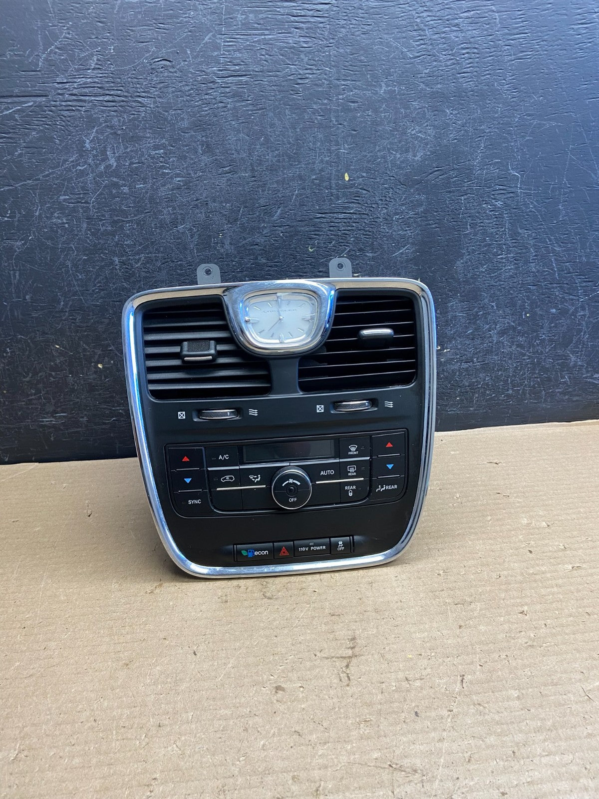 2011-2016 Chrysler Town Country Climate Control Panel Center Dash Trim ah3670 DG0