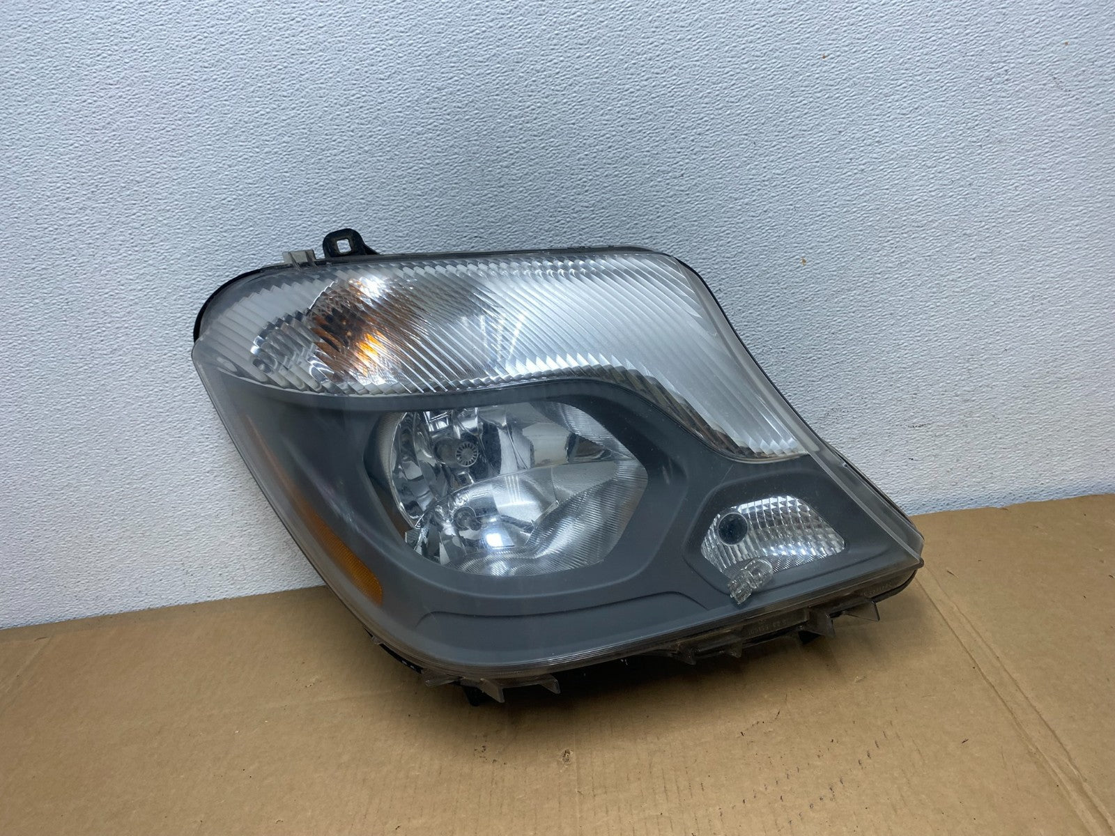 2014 to 2017 Mercedes Sprinter Headlight Right Passenger Halogen AD0733 DW0