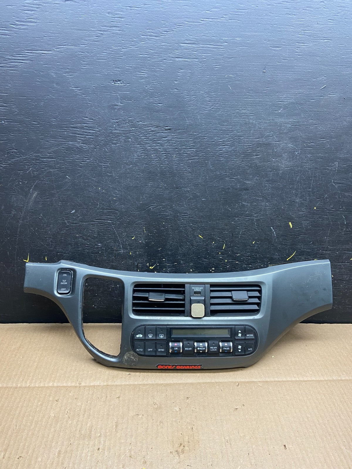 2005 to 2010 Honda Odyssey Radio Climate Control Dash Trim Bezel U6036 DG0