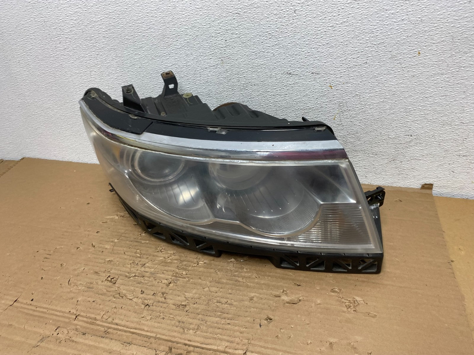2006-2009 Lincoln MKZ Zephyr Right Passenger Headlight Halogen AD4327 DW1