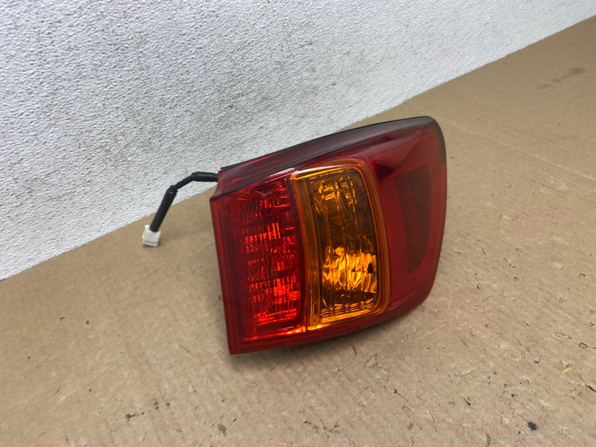 2009 - 2010 Lexus Is250 Is350 Right Passenger RH Side Tail Light AF9805 LK2