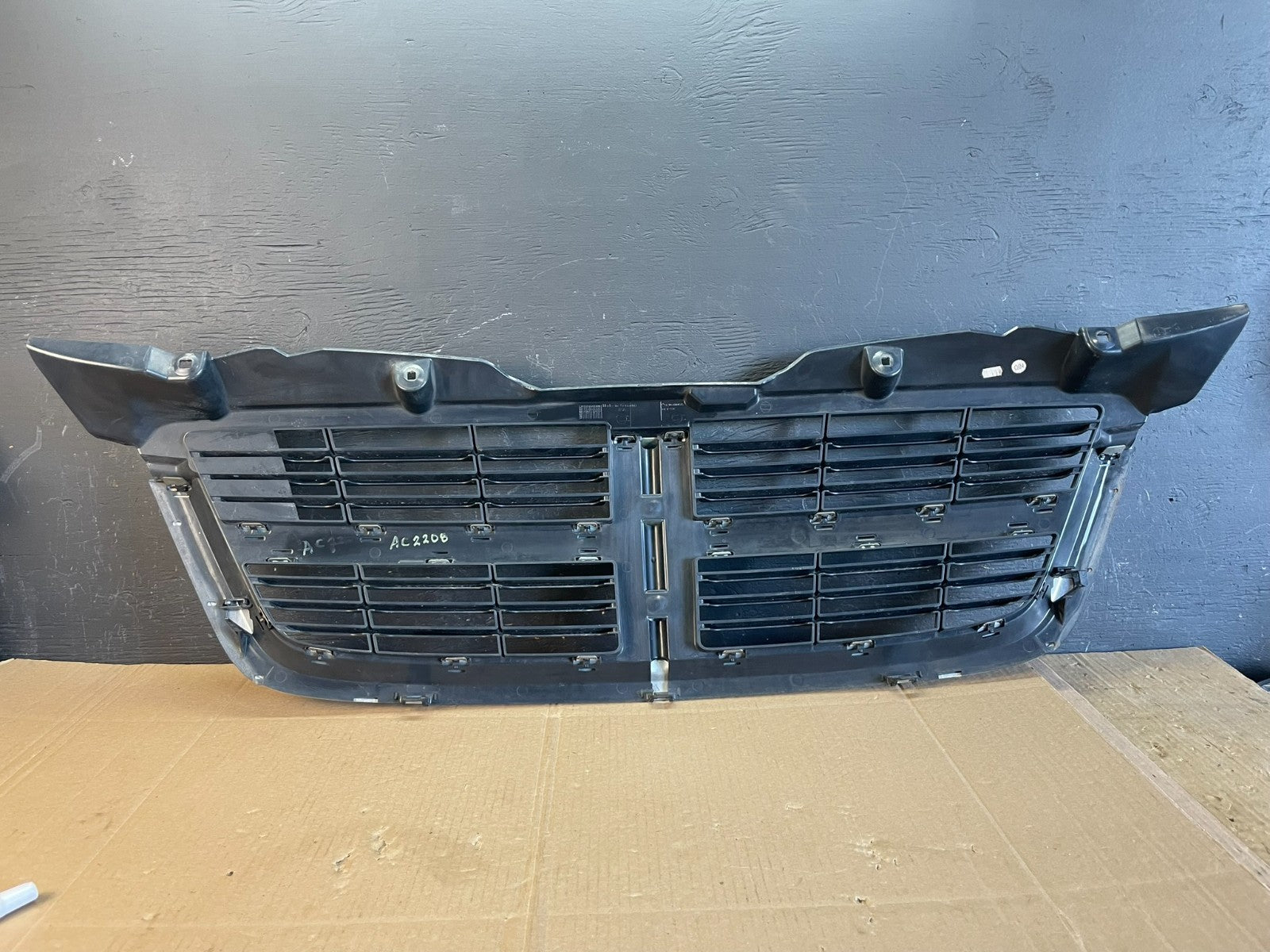2007 2008 2009 Dodge Sprinter Front Upper Grill Grille AC2208 DG4