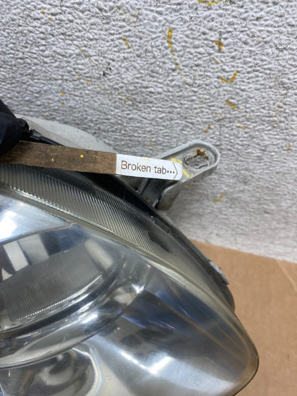2005 to 2008 Toyota Corolla Right Passenger RH side Headlight AI4468 DW5