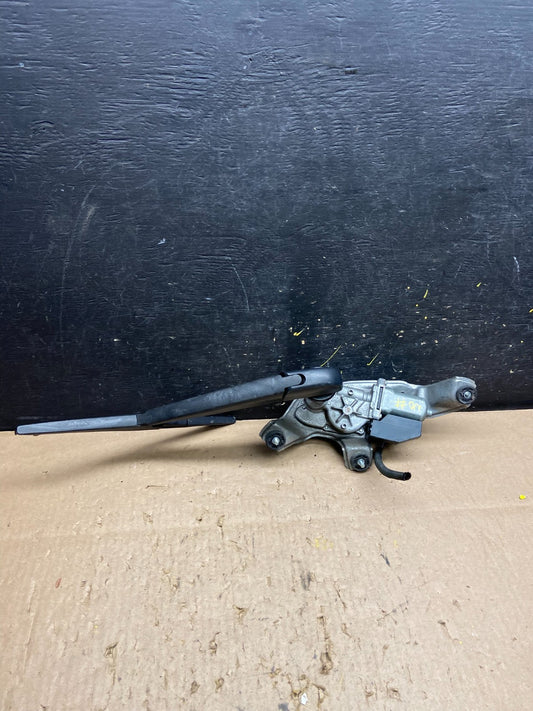 2012 to 2017 Toyota Prius V Rear Wiper Windshield Motor t6227 DG0