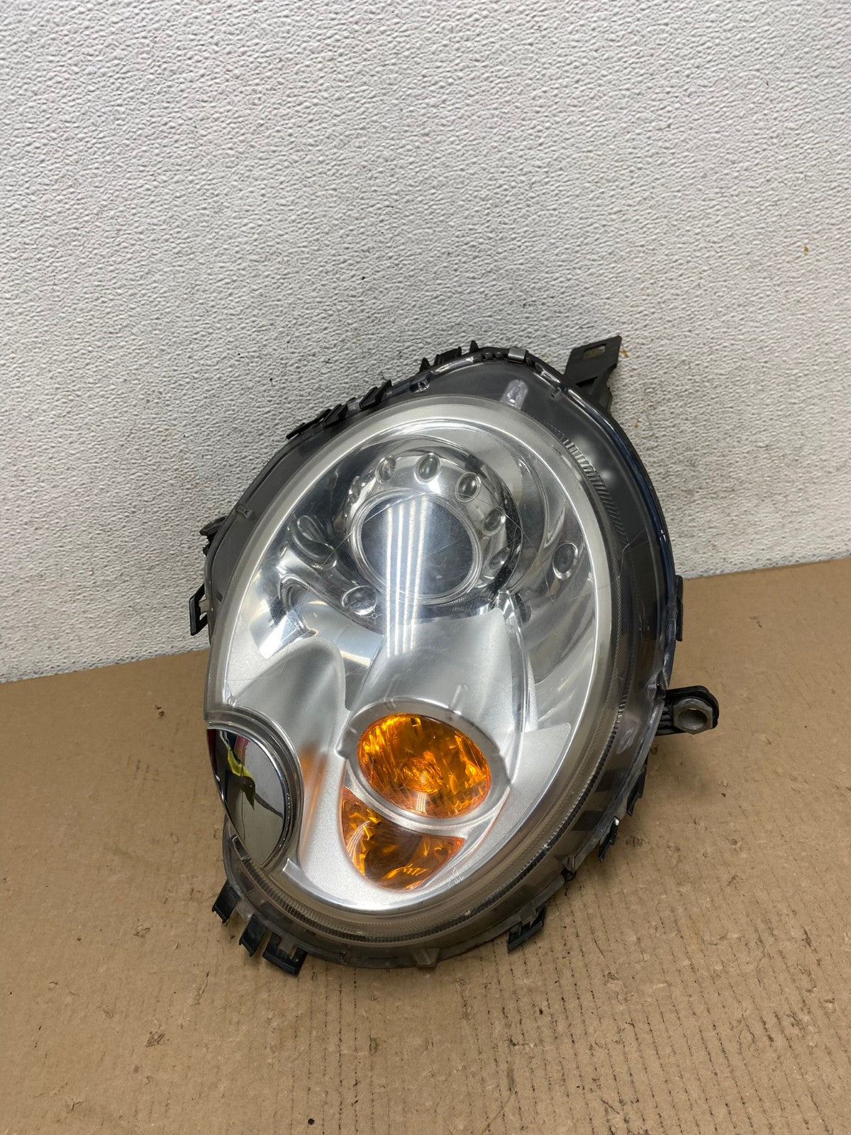 2007 to 2013 Mini Cooper Left Driver Side Headlight Xenon HID AF3166 LK0