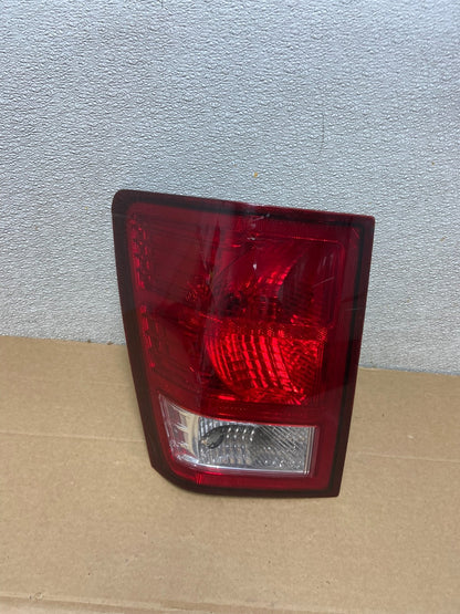 2007 2008 2009 2010 Jeep Grand Cherokee Left Driver Lh Tail Light AB3431 LK0