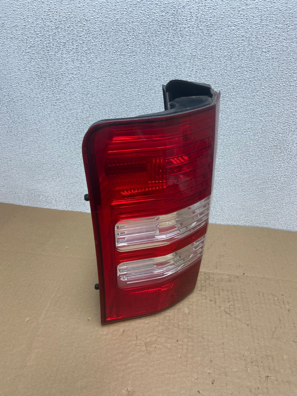 2008 to 2012 Jeep Liberty Left Driver Side Lh Tail Light OEM AB6147 LK2
