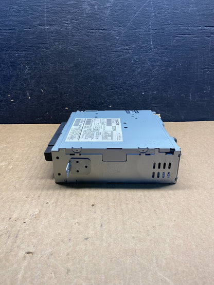 2007 to 2013 Volvo XC90 Radio AM FM Receiver MP3 CD Player ag6051 DG1