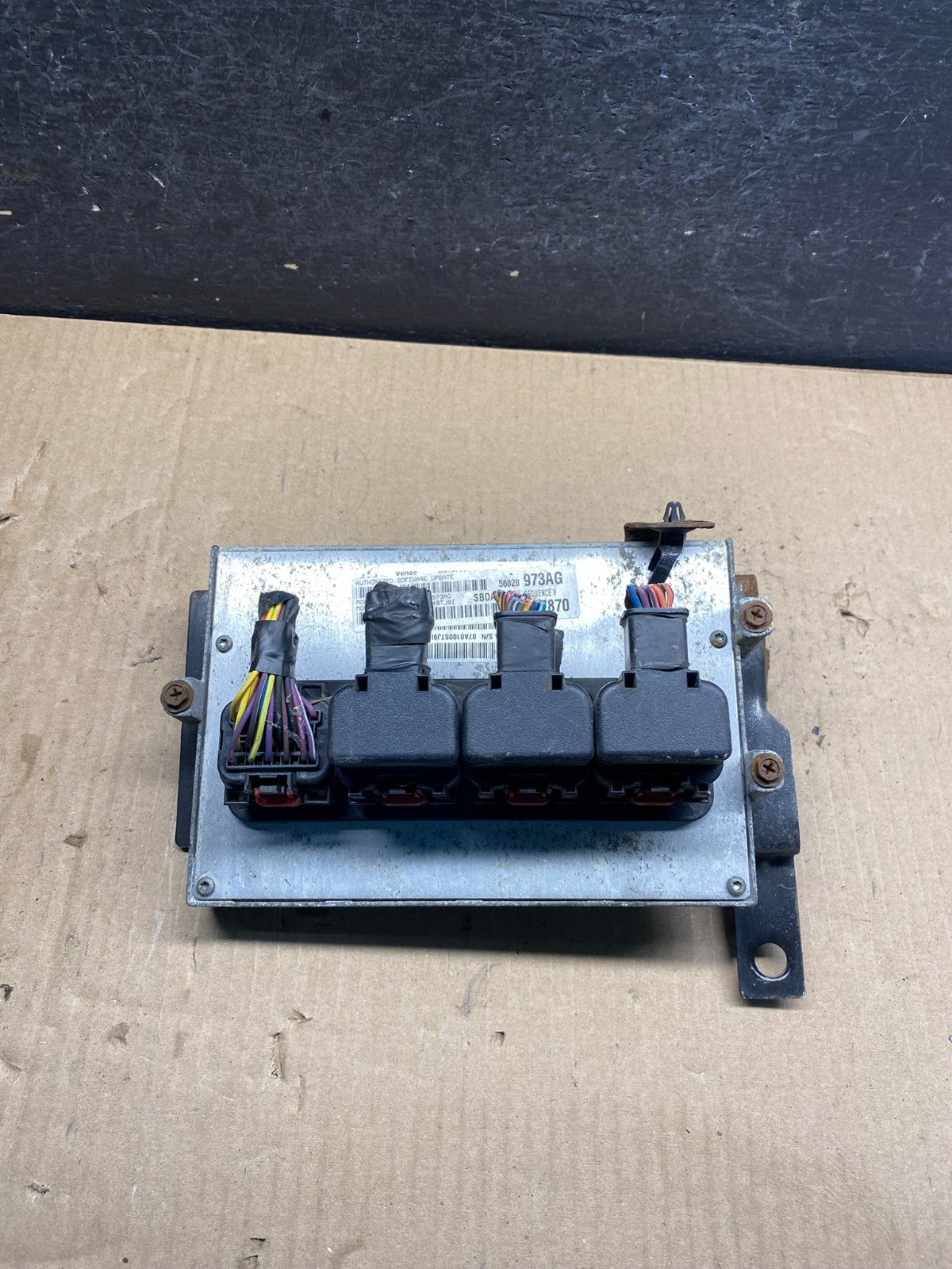 2005 Dodge Durango 5.7 Engine Contol Module Computer ECM ECU AG9725 DG0
