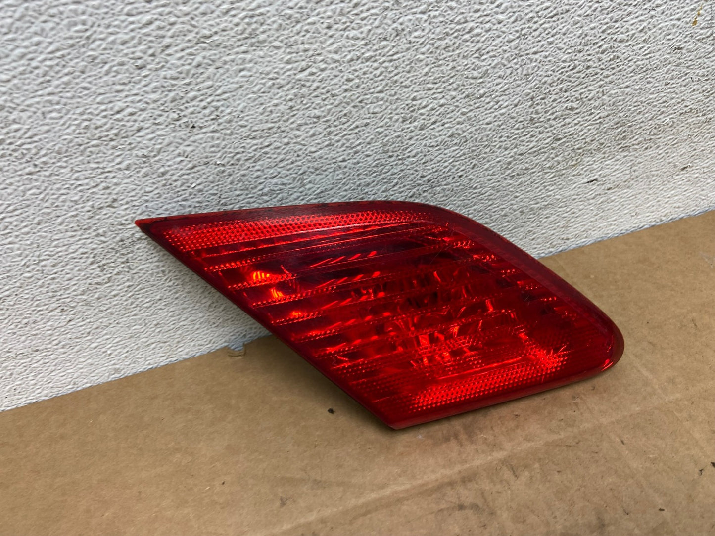 2003 to 2004 Toyota Avalon Left Driver LH Side Inner Tail Light AD6270 LK2