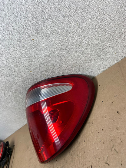2001-2003 Dodge Grand Caravan Right Passenger RH Side Tail Light AG5416 LK2