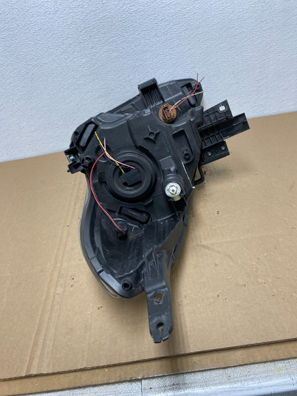 2015 to 2019 Nissan Versa Headlight Right Passenger RH Side Oem AB6842 DW6