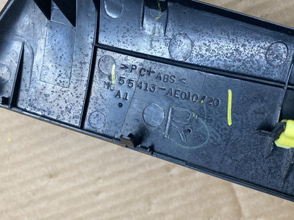2004 to 2010 Toyota Sienna Switch Key Light Indicator Bezel Trim u5899 DG5