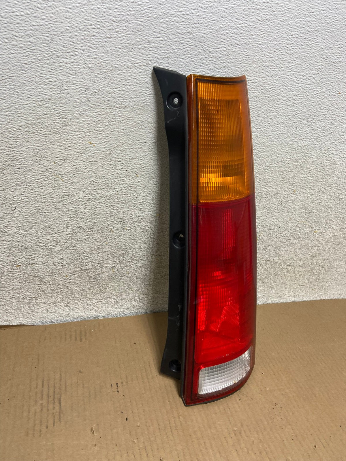1997 1998 1999 2000 2001 Honda Crv Cr-v Right Passenger Tail Light AH3020 LK1