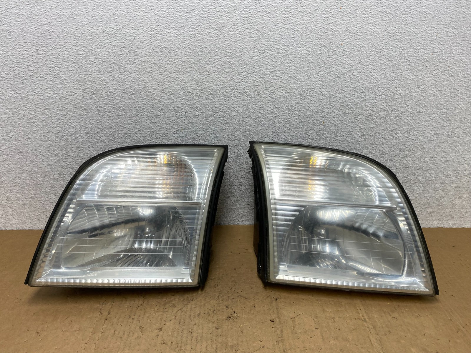 2002-2005 Mercury Mountaineer Left+Right Side Halogen Headlights AD0462 DW0