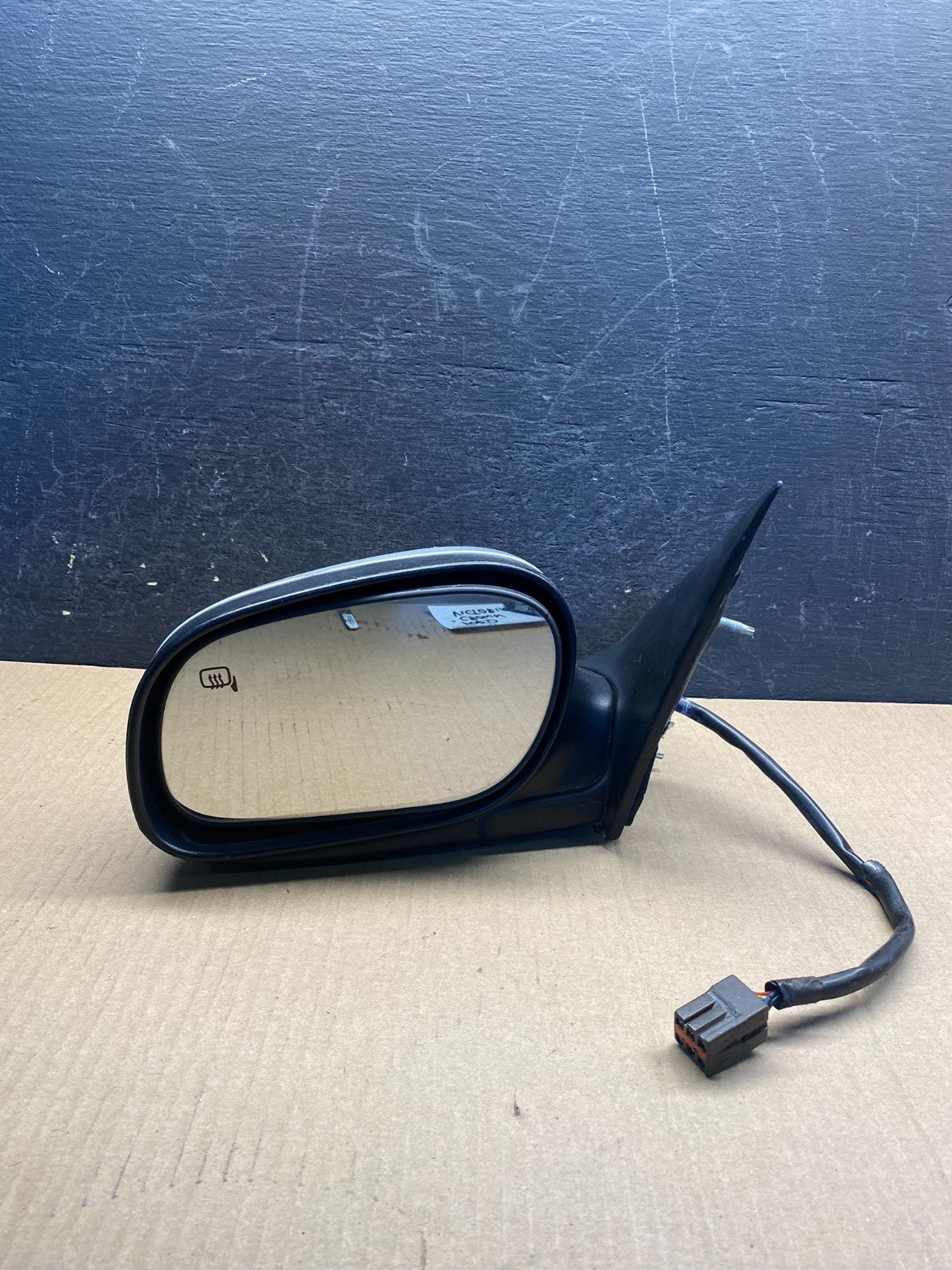 2003 - 2011 Ford Crown Victoria Left Driver LH Heated Door Mirror AG3902 DW9